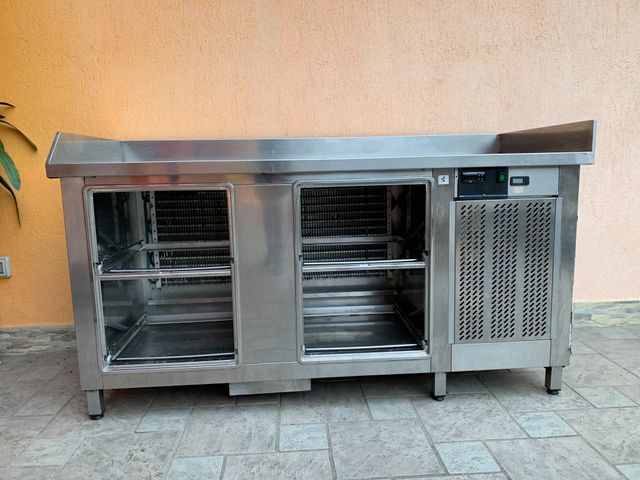 Banco frigo in acciaio