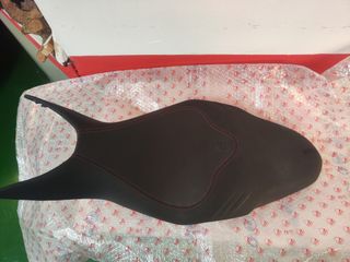 Asiento Ducati supersport original nuevo