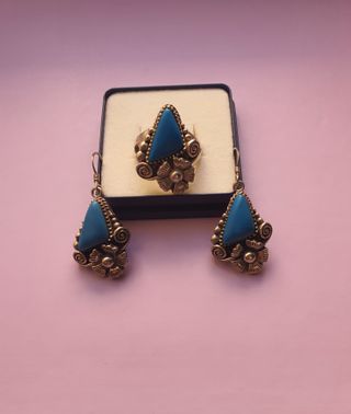 Conjunto de anillo y pendientes de plata 925