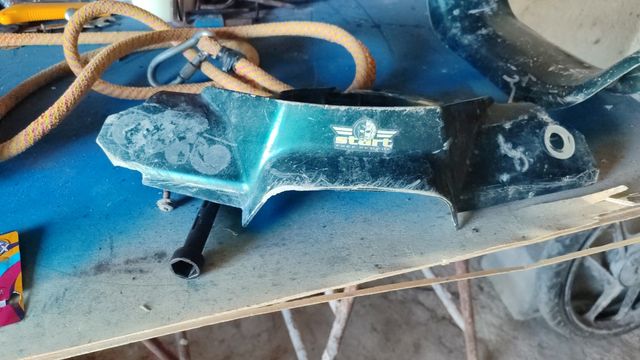 Tapa manillar derbi variant 