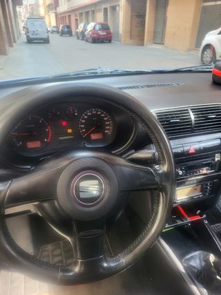 SEAT Leon 2000