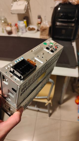 Radio JVC extraíble 