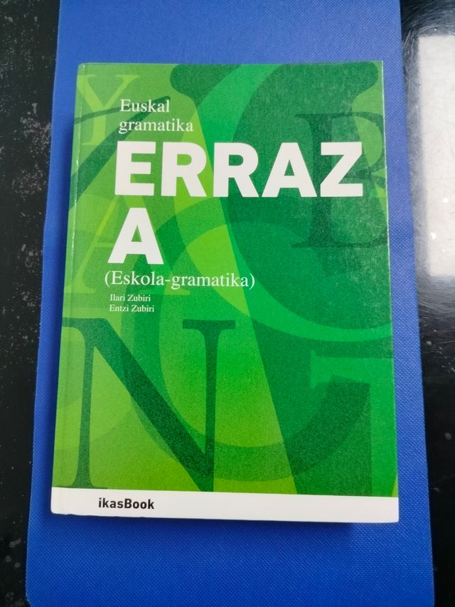 Euskal gramática ERRAZ IKASBOOK