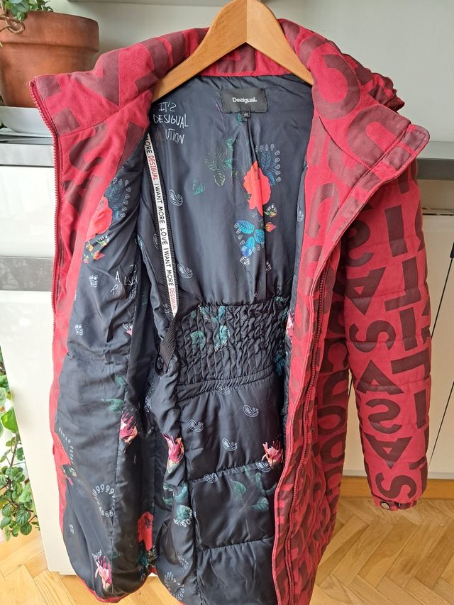 Abrigo chaquetón Desigual rojo