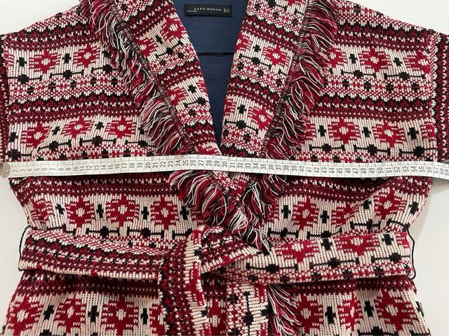 Abrigo de punto étnico Zara