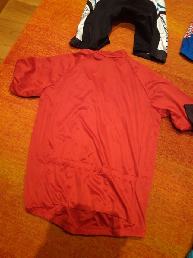 3 maillot y culotte bicicleta L