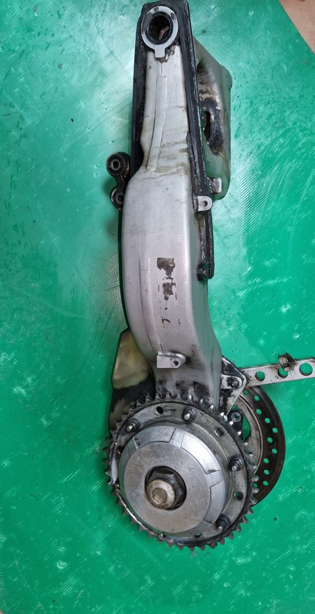 Basculante vfr 750 rc36