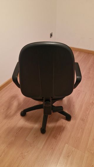 Silla despacho con ruedas