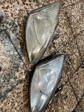 Faros ford focus mk1