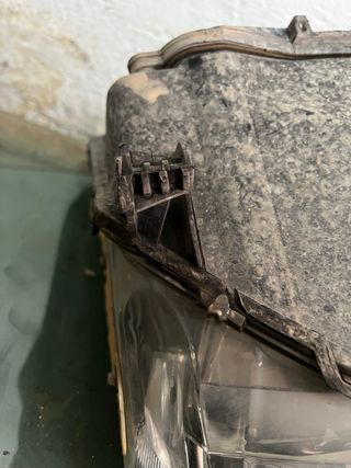 Faros ford focus mk1
