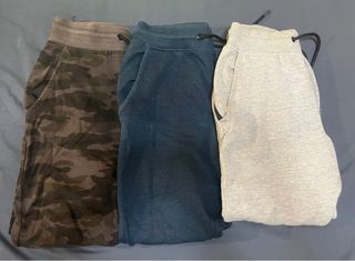 3 Pantalones de chandal