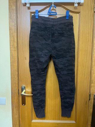 3 Pantalones de chandal