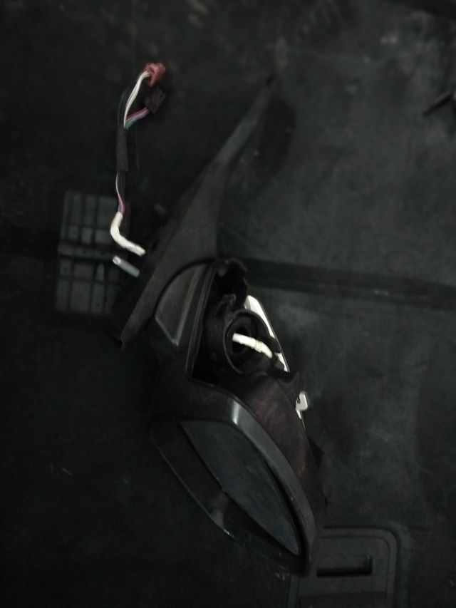 Specchietto retrovisore per peugeut 208