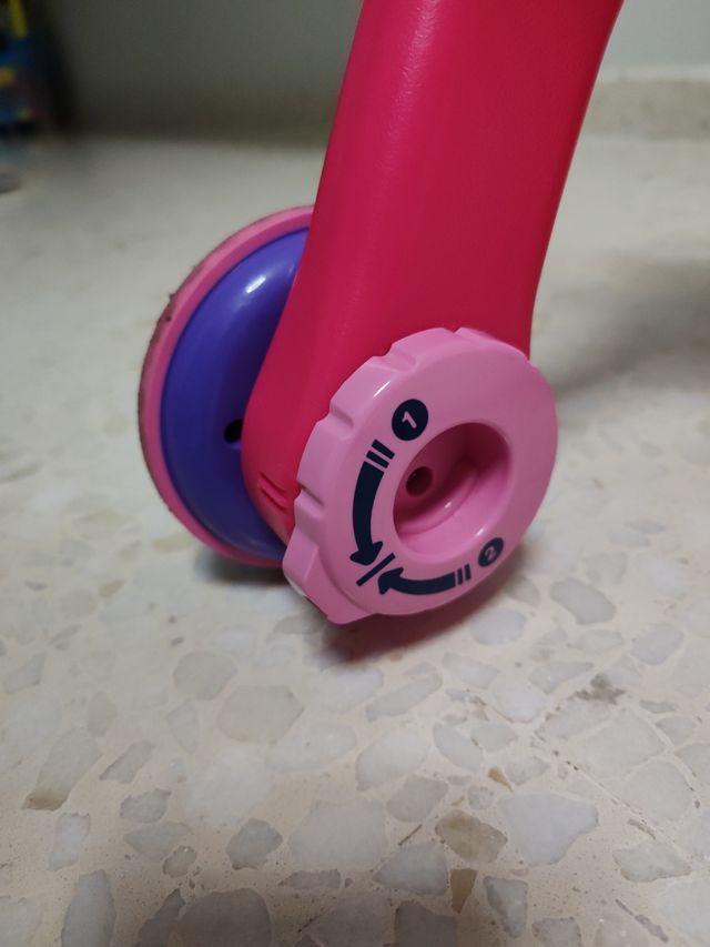 Andador correpasillos Vtech + Mesa banco trabajo