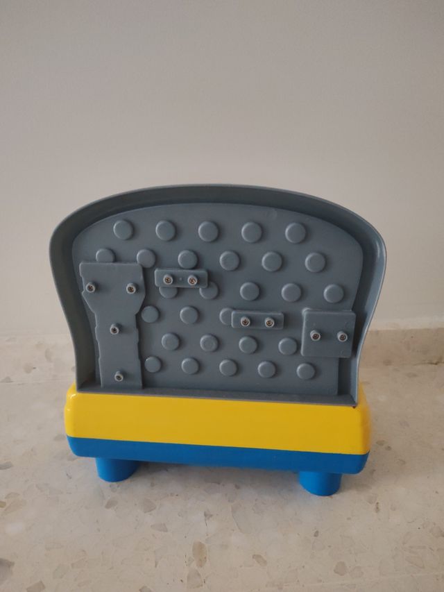 Andador correpasillos Vtech + Mesa banco trabajo