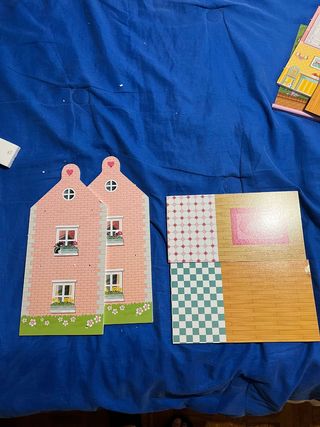 Casa de muñecas de madera portátil