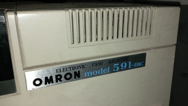 Caja registradora antigua Omron para repuestos