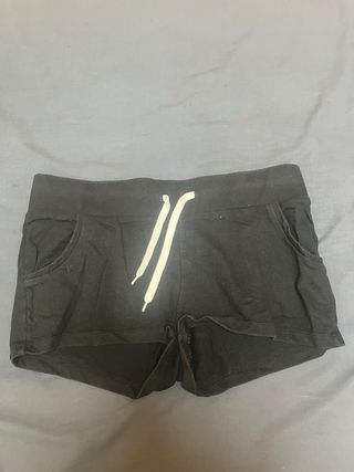 Pantalon corto