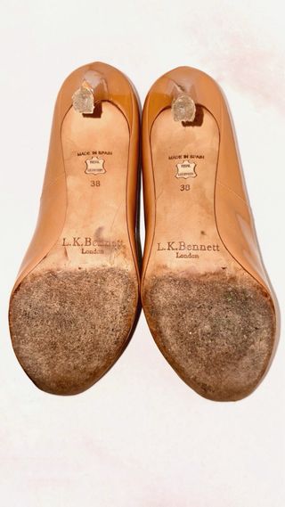 Lacado beige L.K. Bennett Zapatos de tacón