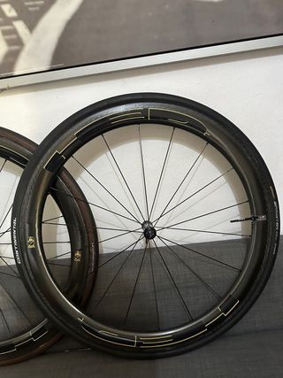 Ruedas de HED x Dosnoventa carbono