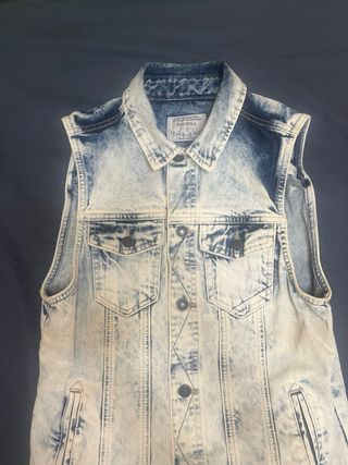 Chaleco tejano Bershka Como Nuevo