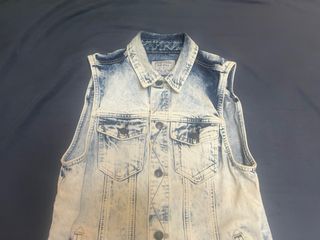 Chaleco tejano Bershka Como Nuevo