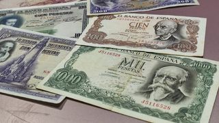 Lote 12 Billetes 1.000, 100, 50, 25, 10, 1... Pts
