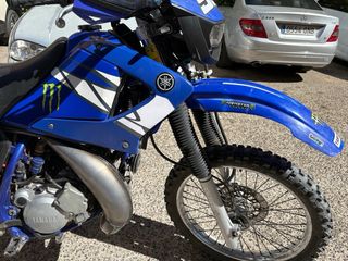 DT 125 RE Yamaha 2005
