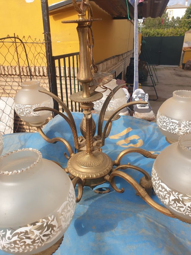 Lámpara vintage de bronce