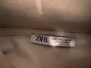Sudadera gris claro de Zara