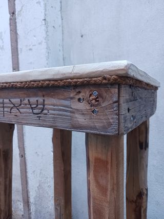 Tavolo alto in legno