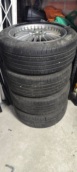 Llantas originales de BMW. Para trafic 235 50 18