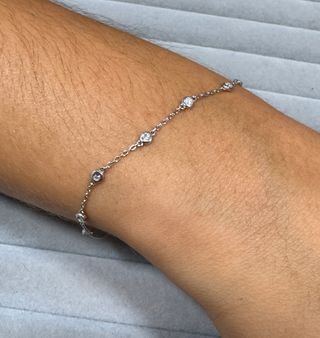 Pulsera de oro blanco de 18 kt con diamantes
