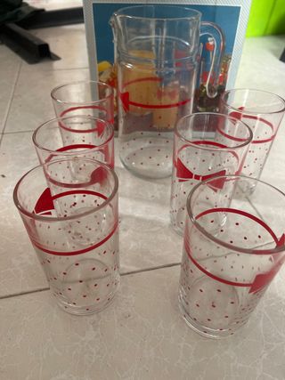 juego de jarra y vasos