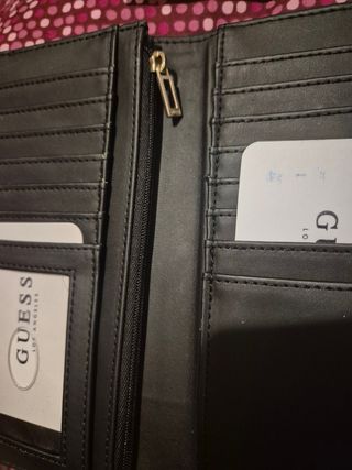 Monedero Guess