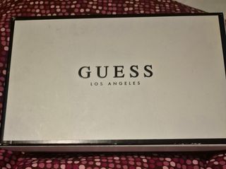 Monedero Guess