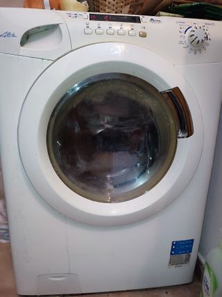 Lavadora Secadora Candy Funcionando