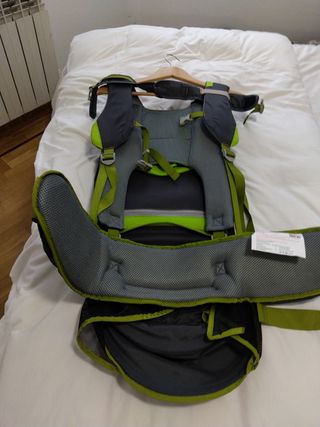 Mochila portabebés trekking