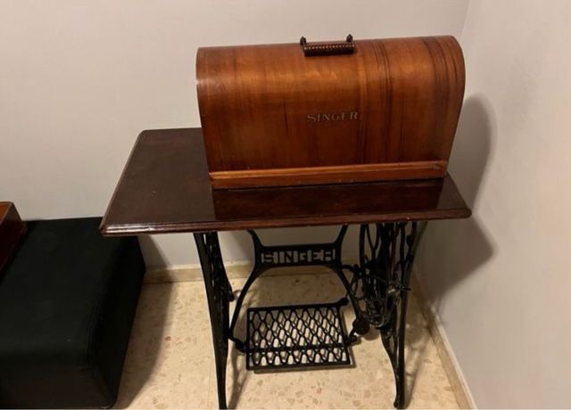 Maquina de coser SINGER