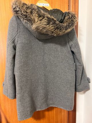 Abrigo de niña 13  14 años del zara 