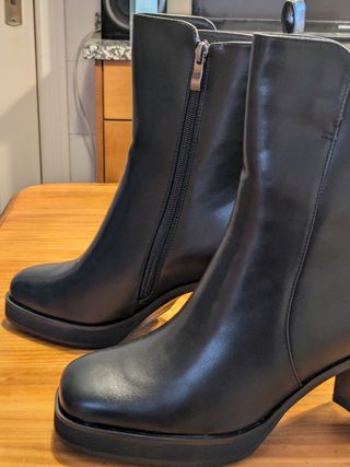 Botines negros Nuevos talla 41