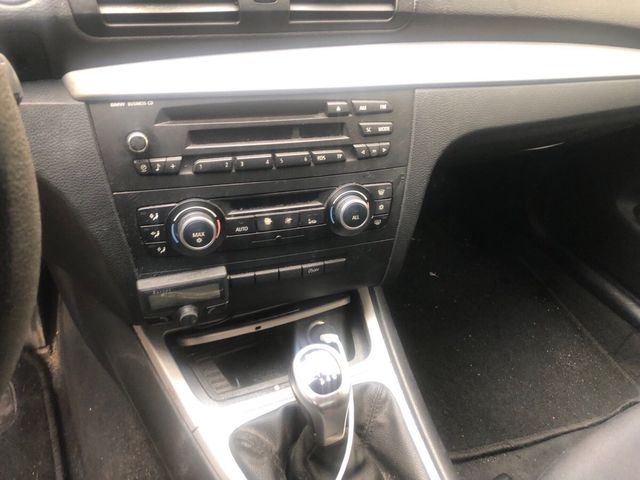 BMW Serie 1 del año 2010. DIESEL 116d