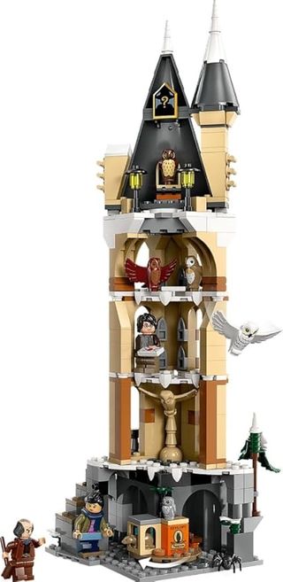 00 LEGO 76430 La luce del castello di Harry Potter