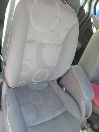 DESPIECE RENAULT KANGOO 2010