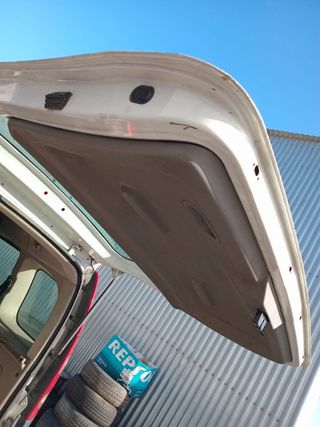 DESPIECE RENAULT KANGOO 2010