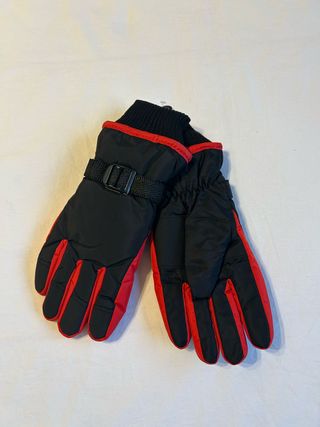 NUEVO!! Guantes de niño.