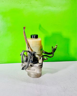 4M513K514BD Bomba Direccion Ford Cmax 