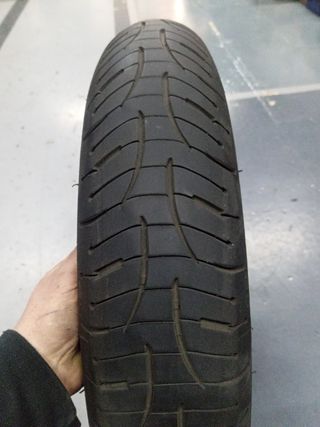 Neumático moto Michelin piloto road 4