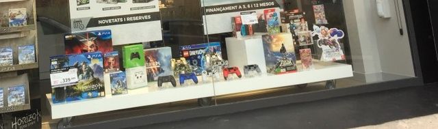 Base escaparate Blanca + 3 cubos