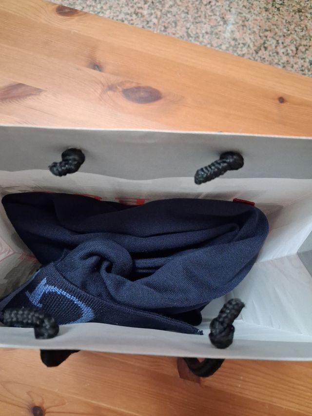 Polo Hombre. GUESS. T.L NUEVO!!!!!